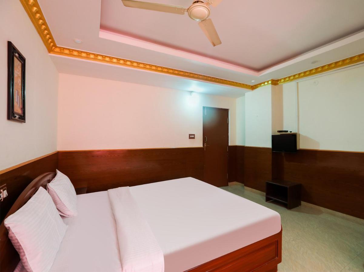 Capital O 84002 Hotel Top In Town President Kushālnagar Dış mekan fotoğraf