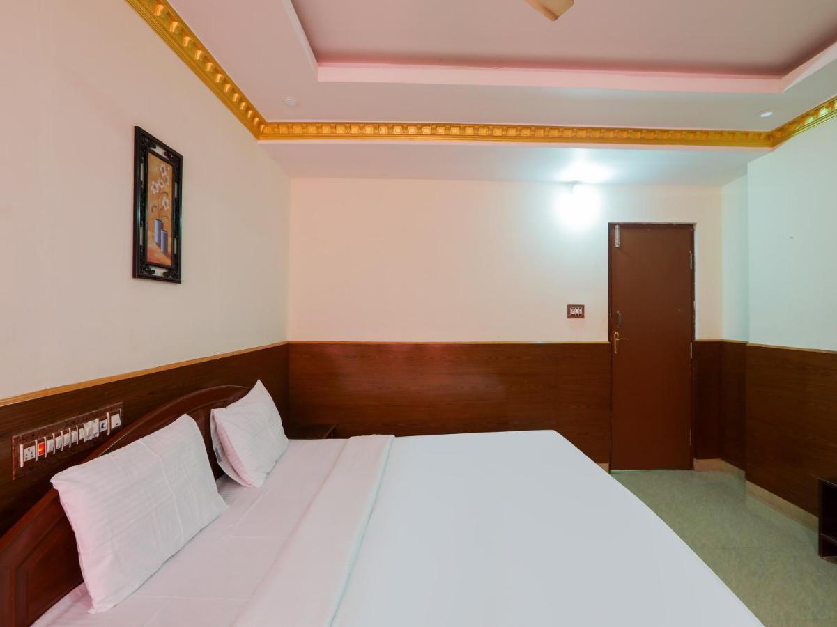 Capital O 84002 Hotel Top In Town President Kushālnagar Dış mekan fotoğraf