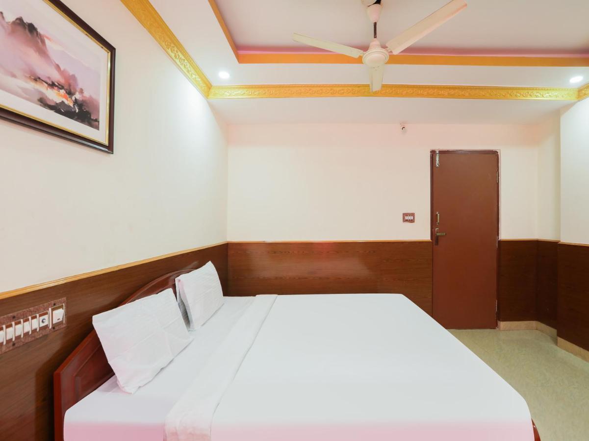 Capital O 84002 Hotel Top In Town President Kushālnagar Dış mekan fotoğraf